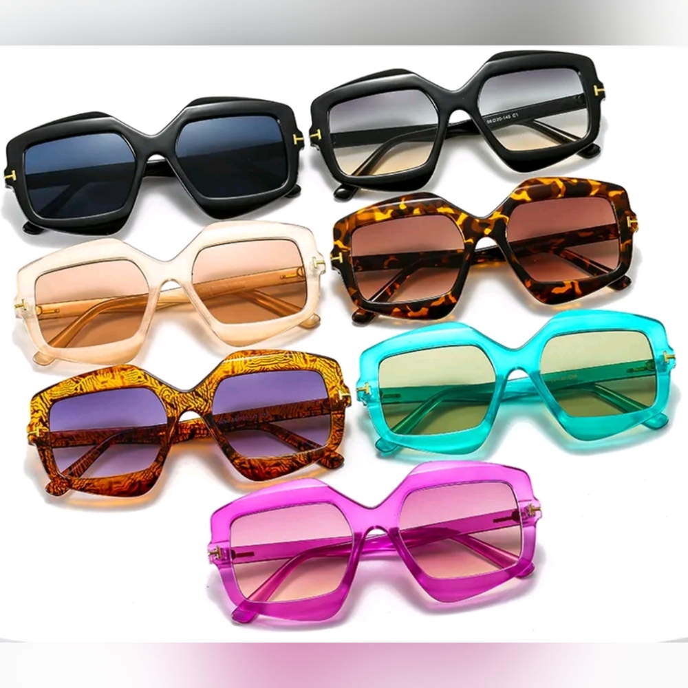 POINT ME OUT EYEWEAR